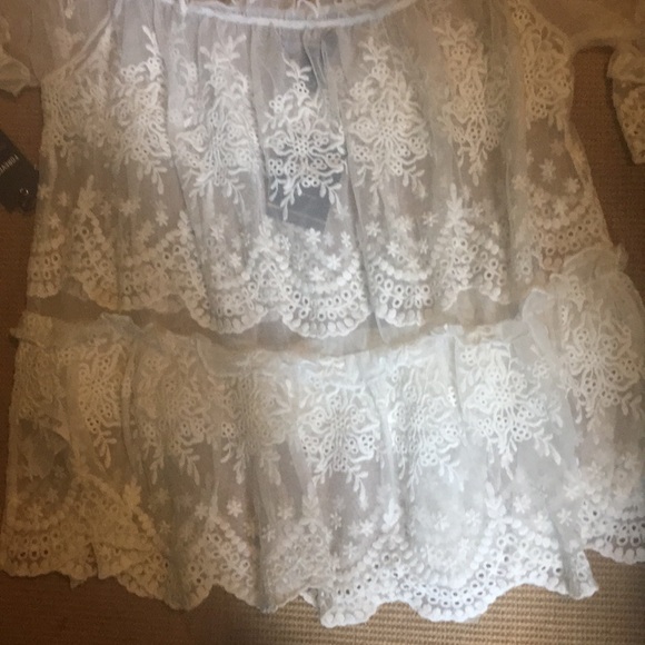 Forever 21 Lace Blouse - Picture 4 of 7